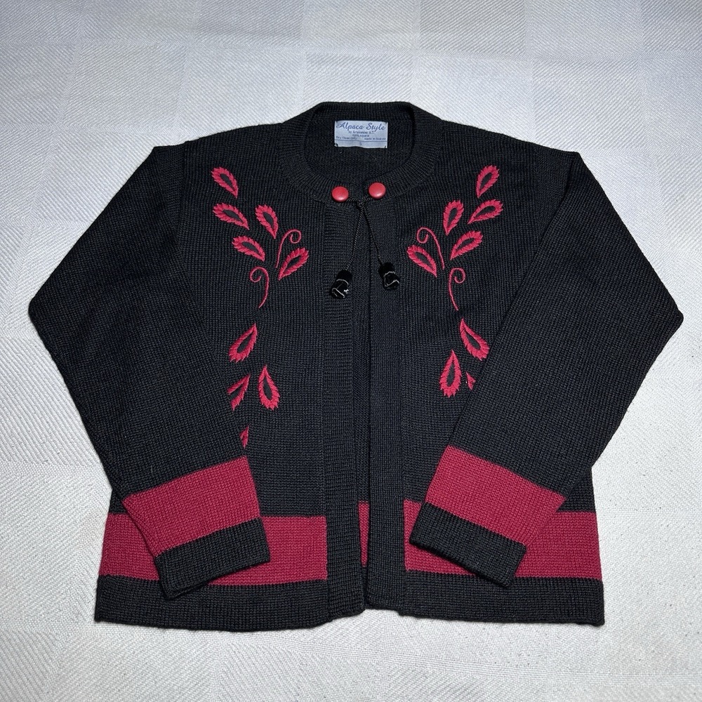 Alpaca Style by Artesanias Cardigan Women Small‎ 100% Alpaca Floral Embroidery